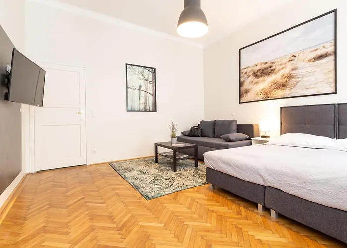 Mariahilfer Strasse Apartment