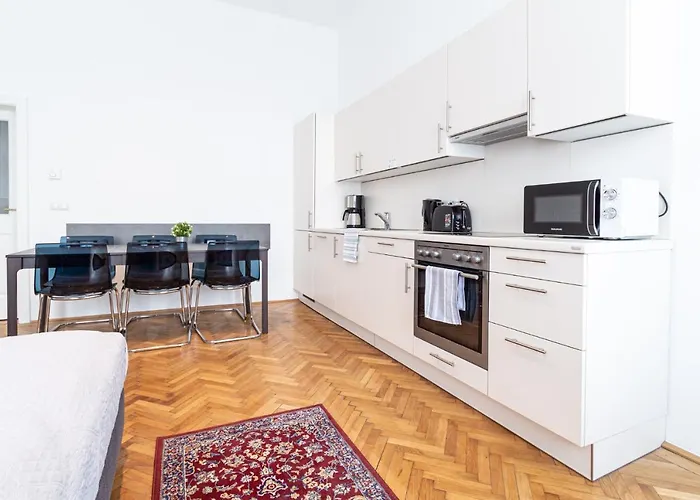 Mariahilfer Strasse Apartment